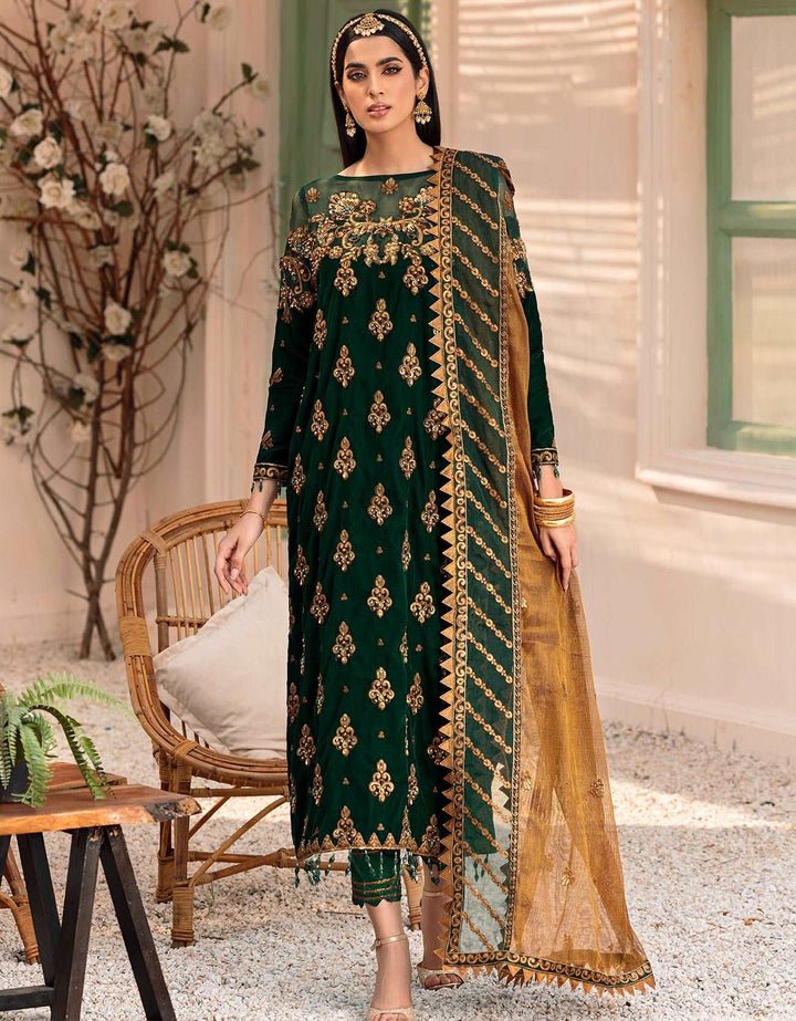 Makhmal By Emaan Adeel Unstitched 3 Piece Velvet Formals Collection'2024-MK-305