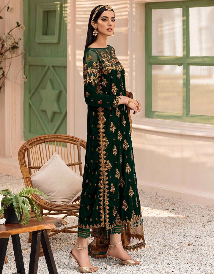 Makhmal By Emaan Adeel Unstitched 3 Piece Velvet Formals Collection'2024-MK-305