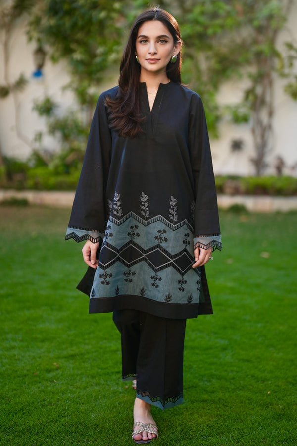 Pret Essentials By Sahar Stitched 2 Piece Summer Collection'2025-SSEC-V3-RK-04-Noir Bloom - Black