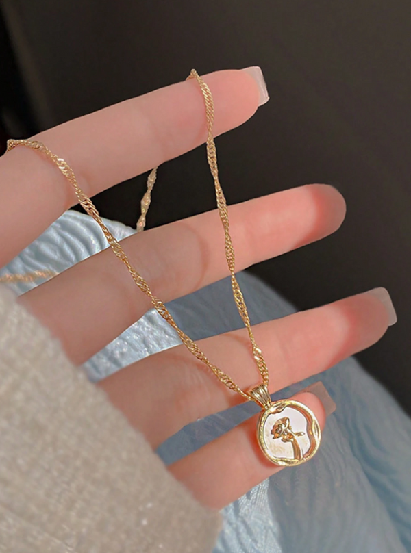 Shein - 1pc Luxurious Vintage White Simple Rose Necklace With Metal Round Pendant