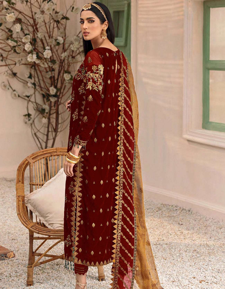 Makhmal By Emaan Adeel Unstitched 3 Piece Velvet Formals Collection'2024-MK-305