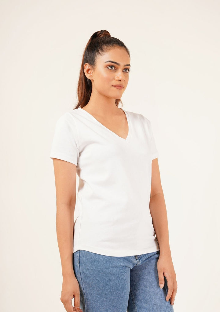 Nine90nine- V Neck Round Hem T-Shirt - White