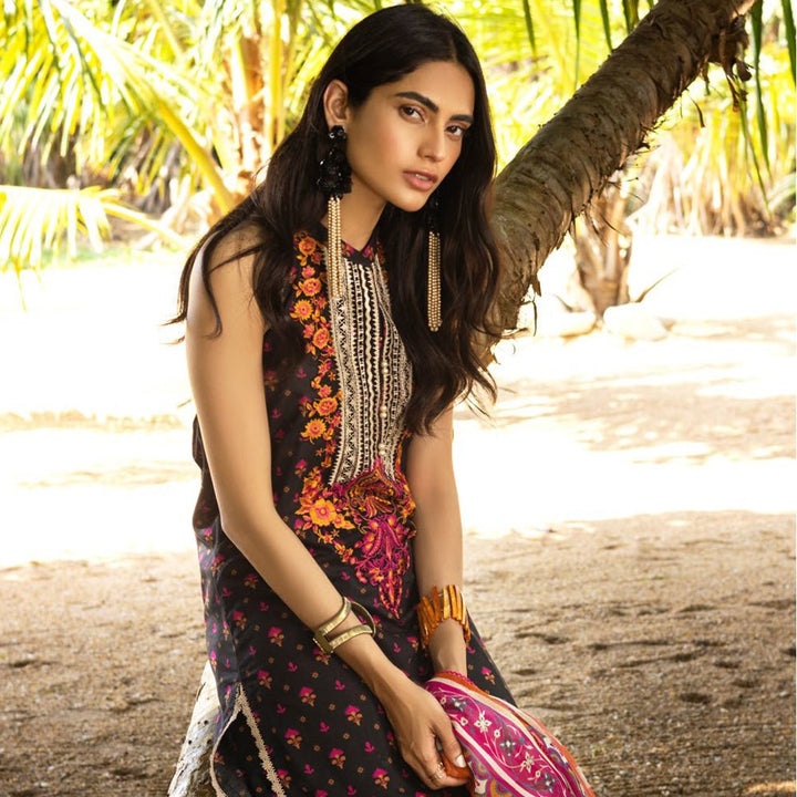 Tahra Lawn By Zainab Chottani- Coraline-1A